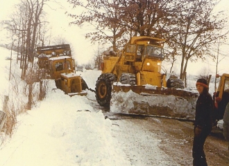 Near Simco-Peabody U.G.  Blizzard of 1978 - Bob Green pictured.